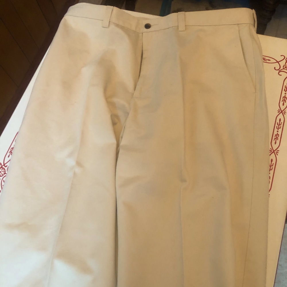 Haggar Chinos 38x32